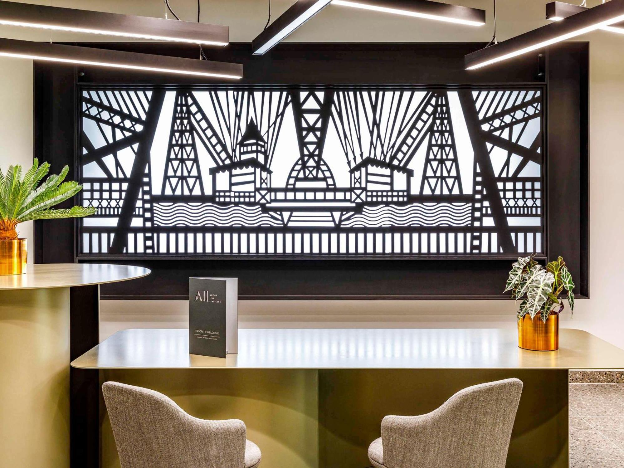 Mercure Newport Bagian luar foto