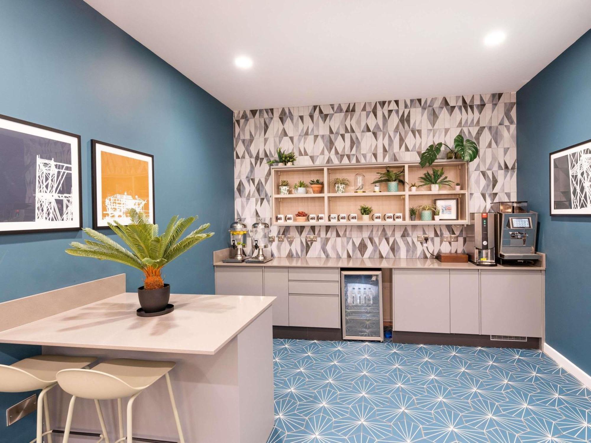 Mercure Newport Bagian luar foto
